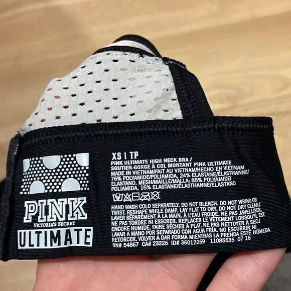 pink Victoria’s Secret sports bra top size xs - Picture 3 of 3
